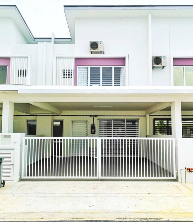 Holiday Homestay Seremban Ngoại thất bức ảnh